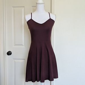 Maroon Dress with Fitted Waist & Flowy Skirt